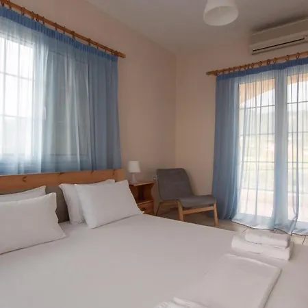 Lakis Apartment
